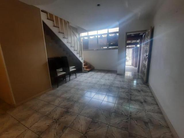 CHARMOSA CASA BEM DIVIDIDA, ÓTIMO LOCAL BROOKLIN R.TRANQUILA PERTO DE COMÉRCIO, VIAS DE ACESSO, REST