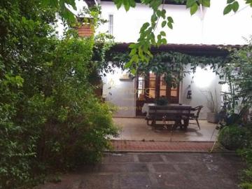 Charmosa casa com 3 quartos a venda no Alto da boa vista