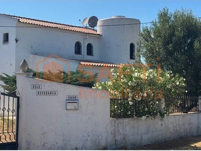 Charmosa casa com grande terreno em Paderne, Algarve 236m² Paderne