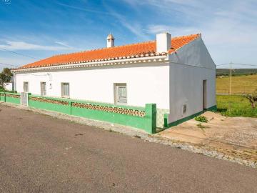 Charmosa casa de campo em João Serra