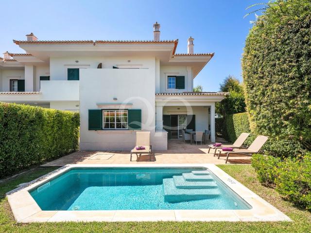 Charmosa Casa Geminada em Martinhal Quinta, Algarve 183m² Almancil
