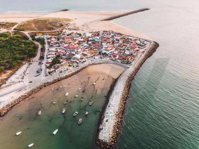 Charmosa Casa Renovada com Terraço Incrível e Vista Rio Tejo – a 2 min das Praias