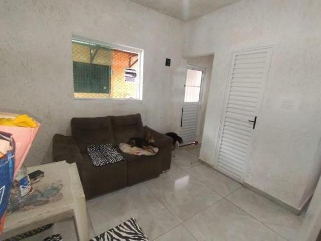 Charmosa Casa Vila à Venda no Caiçara, Praia Grande 1 Sala, 1 Banheiro