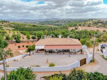 Vivenda à venda em Alcantarilha e Pêra - Varanda