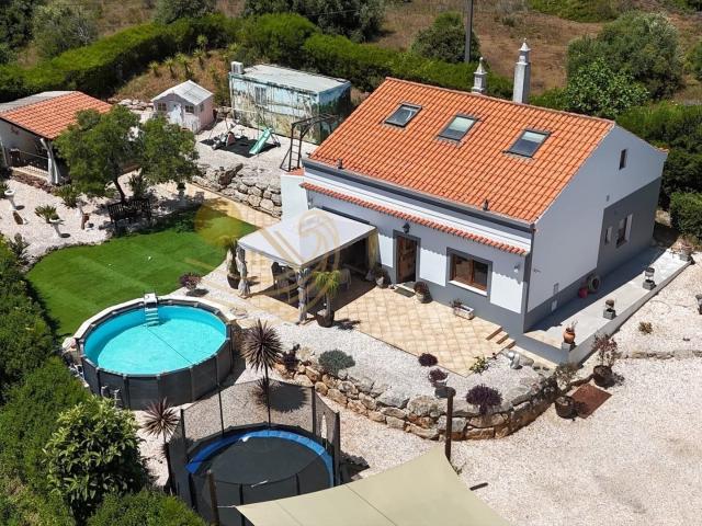 Charmosa moradia unifamiliar de dois quartos com anexo de lo. 179m² Budens