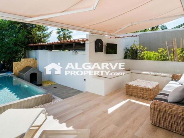 Charmosa moradia V3 remodelada junto ao Golfe em Vilamoura. 139m² Vilamoura