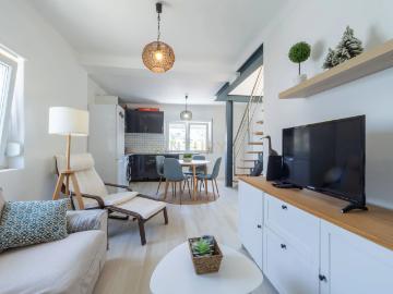 Charmoso T2 Duplex Moderno | Totalmente Remodelado em Almoinha Sesimbra