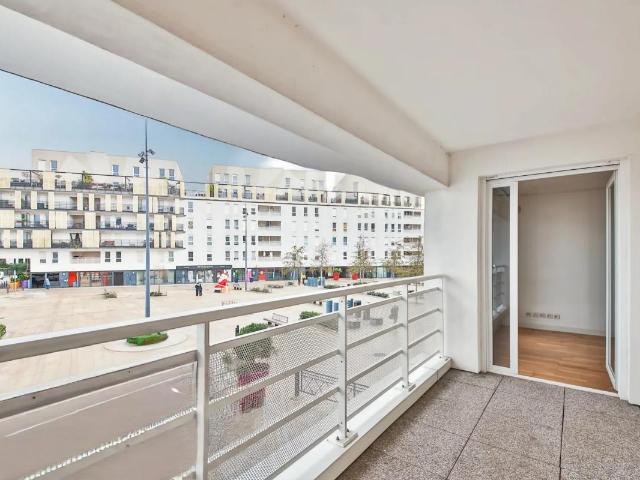 Charmant 2 pièces 38 M 2 Terrasse de 7 M2 avec vue Tour Eiffel
