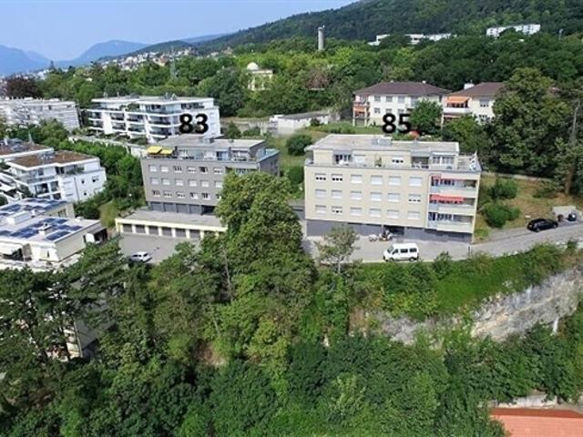 Charmant 2 pièces avec vue imprenable sur le lac de Neuchâtel