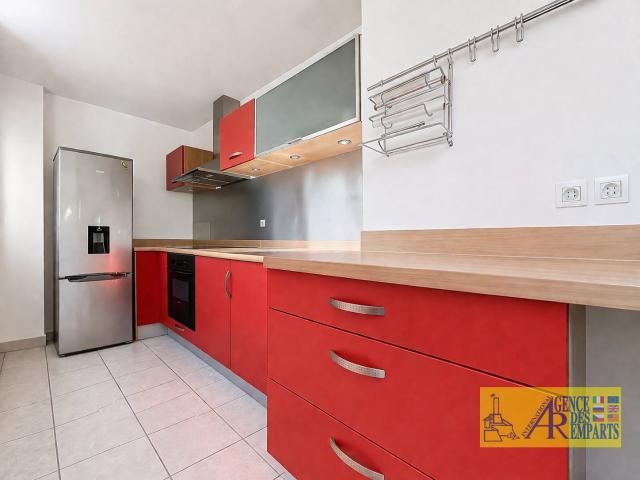 Charmant 2 pièces en duplex avec parking au cœur d’Antibes 60m² Antibes