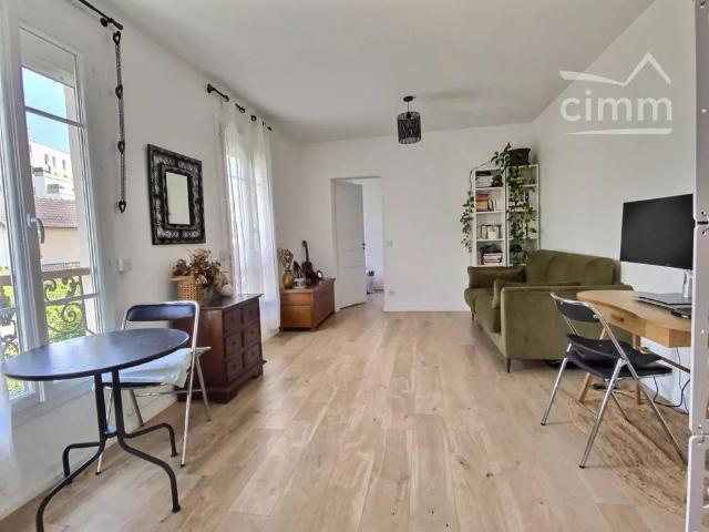 Charmant 2 pièces meublé idéalement situé | Cimm Immobilier