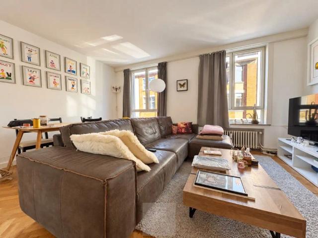 Charmant 2 slaapkamerappartement met zonnig terras nabij Gent St Pieters