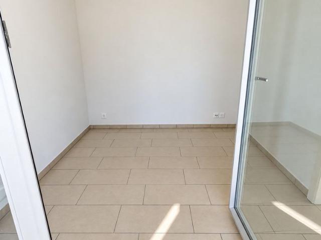 Charmant 2.5 pièces récent avec joli balcon à Martigny