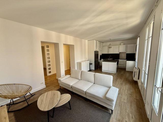 CHARMANT 3/4 PIECES MEUBLE AUX PORTES DE MONACO