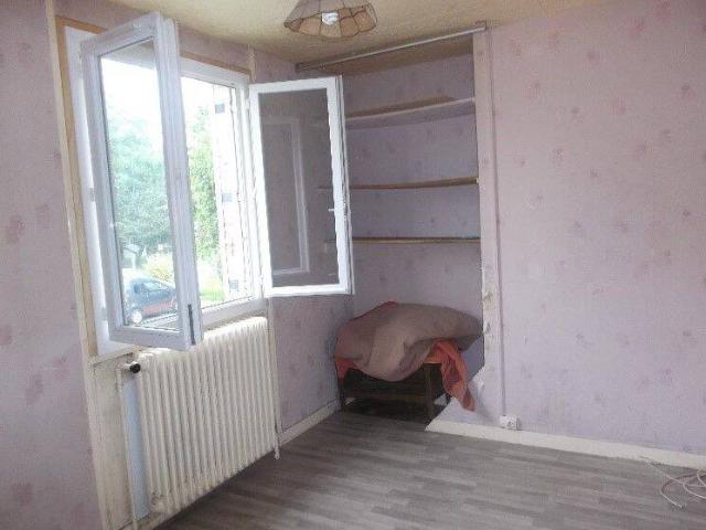 Particulier loue Charmant 3 pièces avec garage et jardin privatif – Calme et verdure_ Sainte Colombe 77650 –