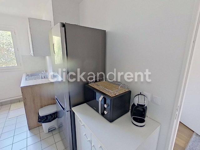 Charmant 3 Pièces de 74,5 m² au 6ème étage avec ascenseur avec B