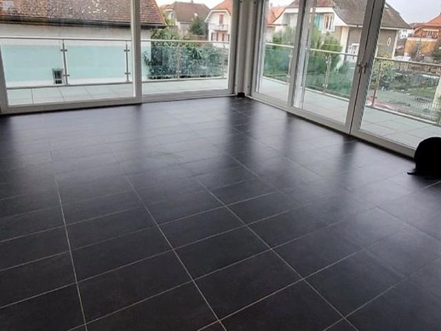 Charmant 3.5 pièces au rez supérieur