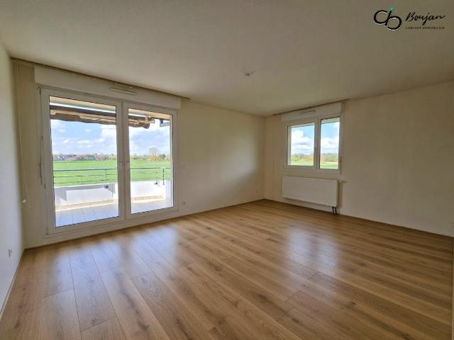 Charmant 3P de 71 m2 avec balcon et vue dégagée sur les champs STRASBOURG ROBERTSAU