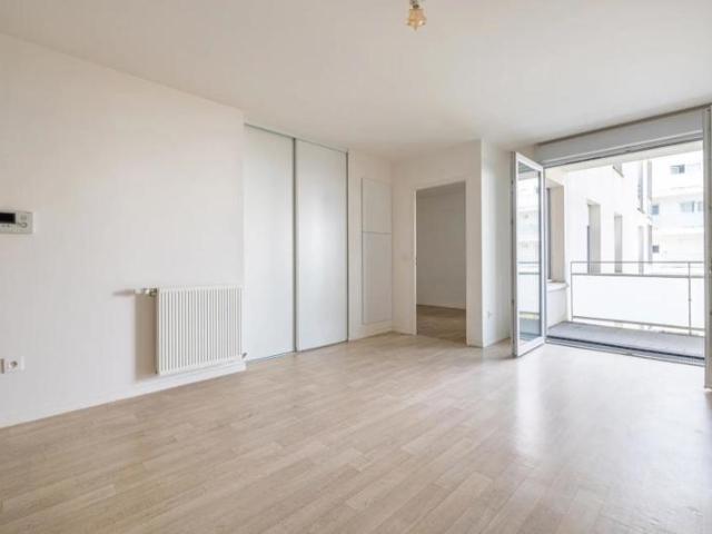 Charmant T3 avec balcon à Choisy le Roi