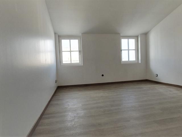 Charmant T3 Duplex Rochefort