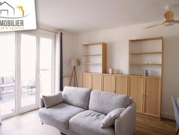 Charmant T2 duplex meublé avec terrasse, garage et parking