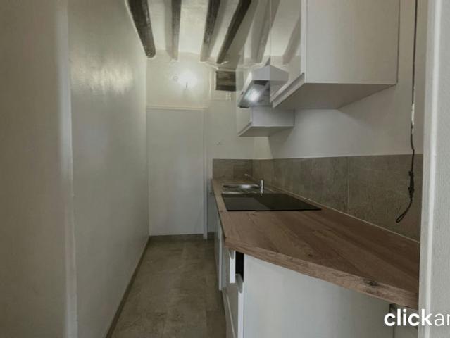 Charmant T2 lumineux au cœur de Belleville – 45 m² de confort