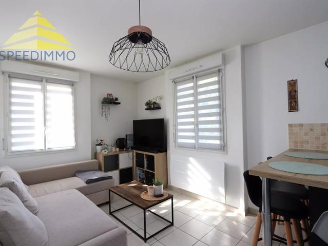 Charmant T2 lumineux avec balcon à Brie Comte Robert