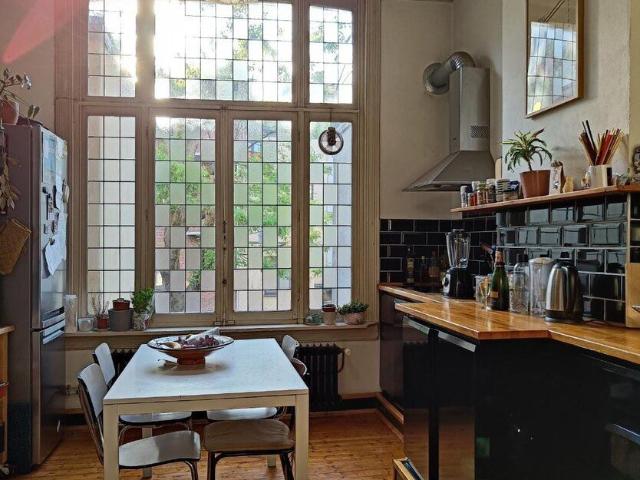 charmant tweeslaapkamerappartement in antwerpen noord