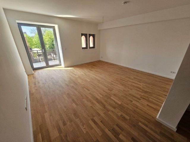 Attraktive & geräumige 3 Zimmerwohnung mit separater Küche, Tageslichtbad mit Badewanne