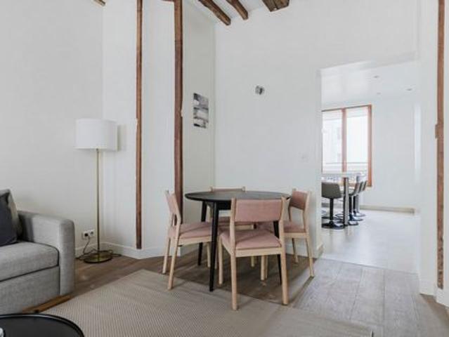 Charmant appartement 2 chambres dans le quartier Odéon!