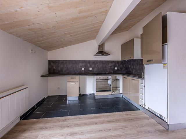 Charmant appartement 2 pièces à louer au coeur de La Rochelle Dernier étage