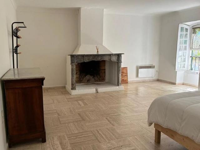 Charmant appartement 2 pièces meublé à Maussane les Alpilles