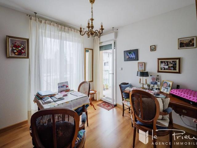 Charmant appartement T4 avec terrasse et garage, idéalement situ