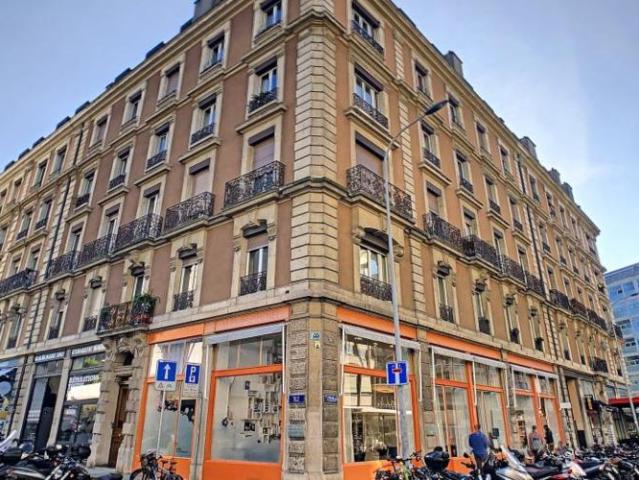 Charmant appartement de 4 pièces au 3ème étage