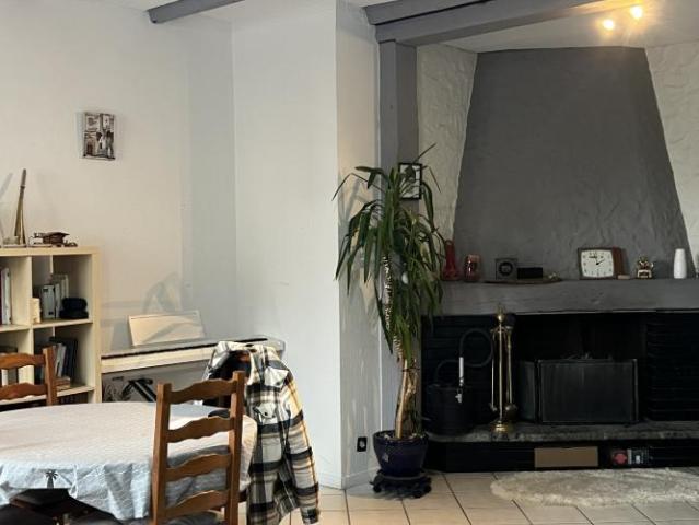 Charmant appartement de 4 pièces au rez de chaussée surélevé à La Chaux de Fonds