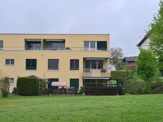 Charmant appartement de 4.5 pièces au rez avec terrasse