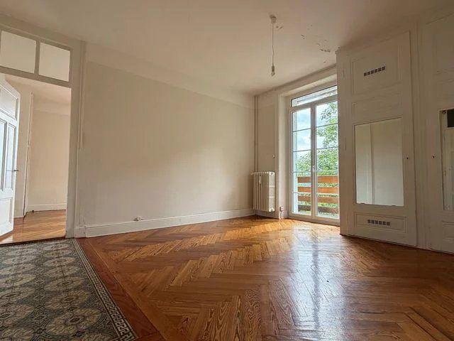 Charmant appartement de 2 pièces au 3ème étage de 57m2
