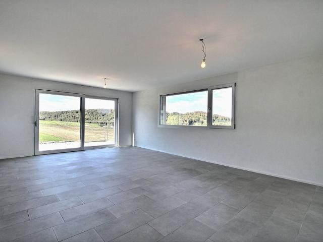 Charmant appartement de 2.5 pièces avec terrasse à Essert !