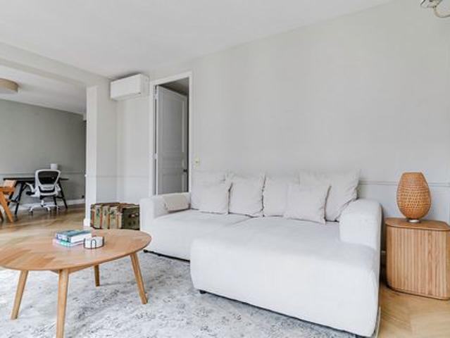 Charmant Appartement d'une Chambre au Coeur de Paris