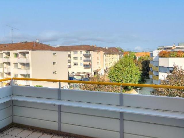 Charmant appartement en duplex situé au centre ville vous attend !