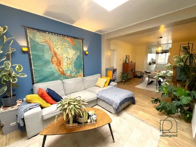 Charmant appartement met 1 slaapkamer, privé ingang, grote tuin & ruime garage