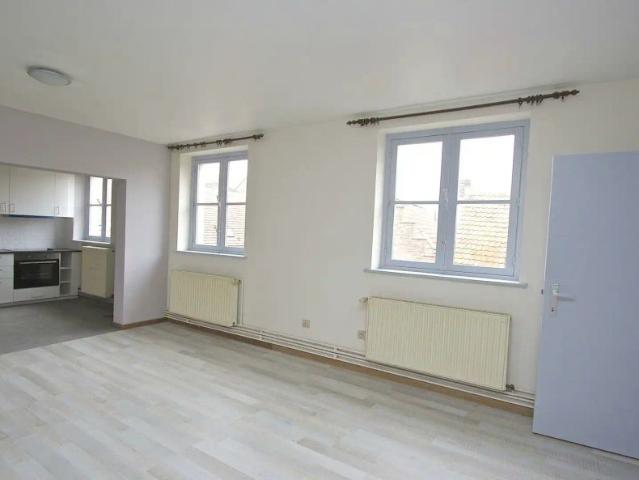 Charmant appartement op de 2de verdiep van een herenhuis, gelegen in het hart van Brugge