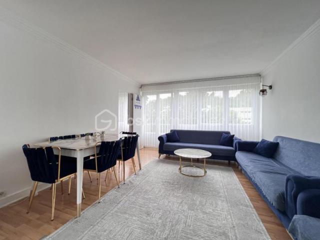 Charmant appartement rénové 4 pièces avec balcon