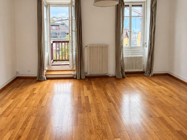 Charmant appartement sous les toits de 2.5 pièces à Montreux