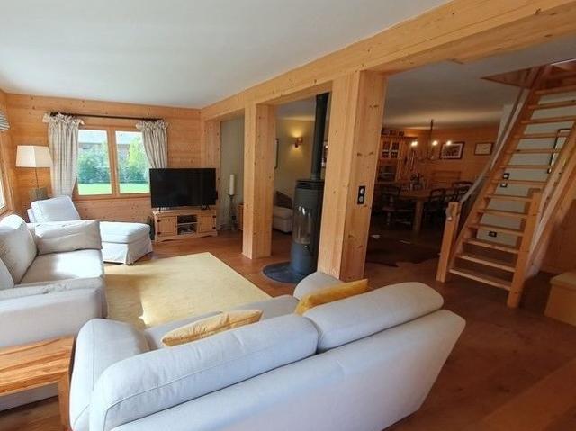 Charmant chalet rénové de 4 chambres à Abondance 137m² Abondance