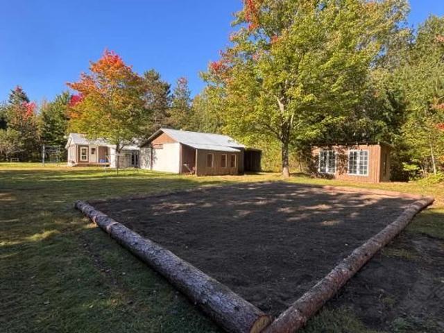 Charmant chalet/résidence 4 saisons — Campagne, tranquillité et nature