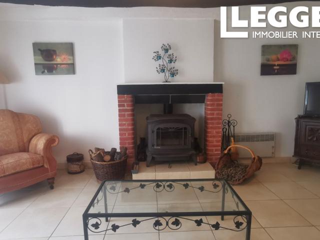 Charmant cottage individuelle, 2 chs, potentiel d'amélioration ou 2 logements! Hameau près de La Gacilly