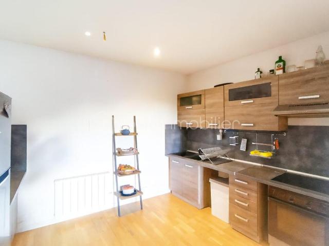 Charmant Duplex 77 m² Carrez / 101 m² au Sol à Saint Mammès, sans charges de Copro !