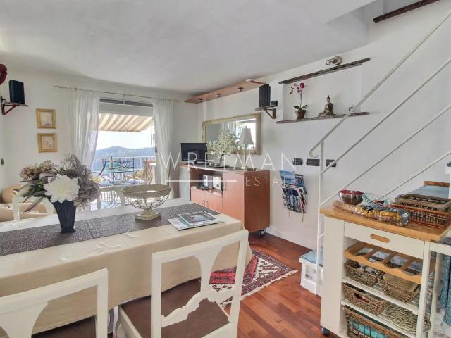 Charmant duplex avec vue mer panoramique à couper le souffle. 33m² Villefranche sur Mer