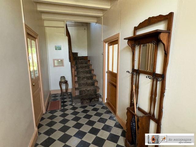 Charmant ensemble immobilier dans un agréable bourg. À venir. 200m² Pionsat